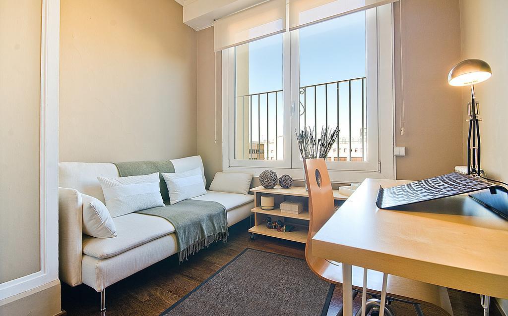 You Stylish The Most Luxury Apartment Барселона Екстериор снимка