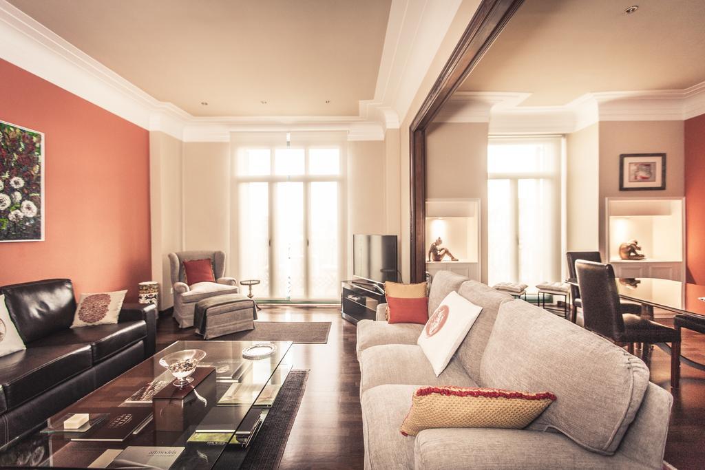 You Stylish The Most Luxury Apartment Барселона Екстериор снимка